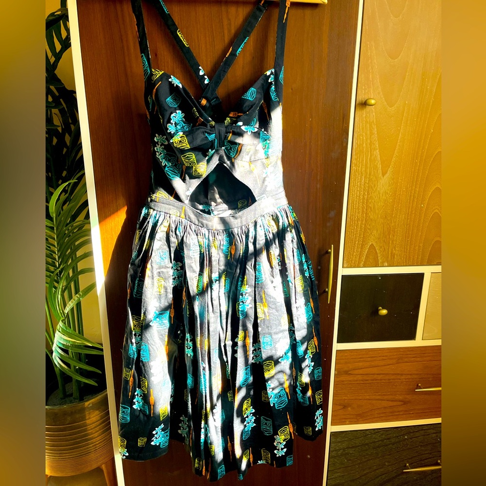 Pinup Couture Renee Tiki Dress Size Medium PUG